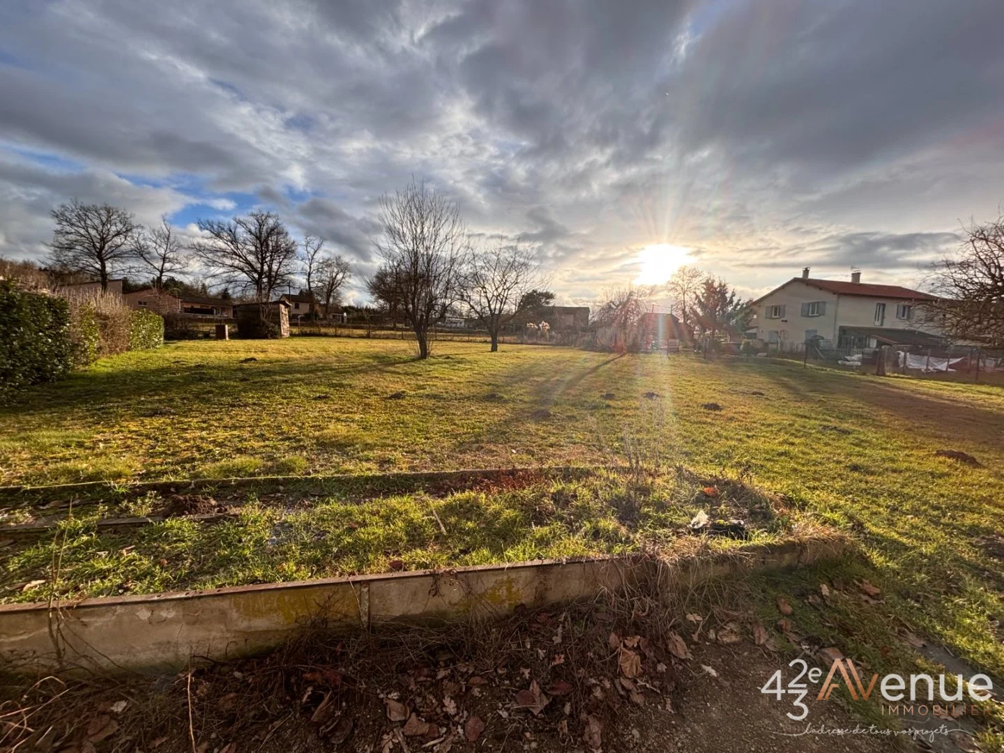 Parcelle de terrain à bâtir A VENDRE - BAS EN BASSET - 1226 m2 - 106 000 €
