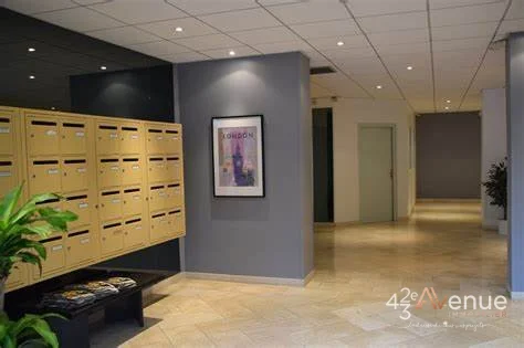 STUDIO A VENDRE - ST ETIENNE BELLEVUE - 39.8 m2 - 59 990 €
