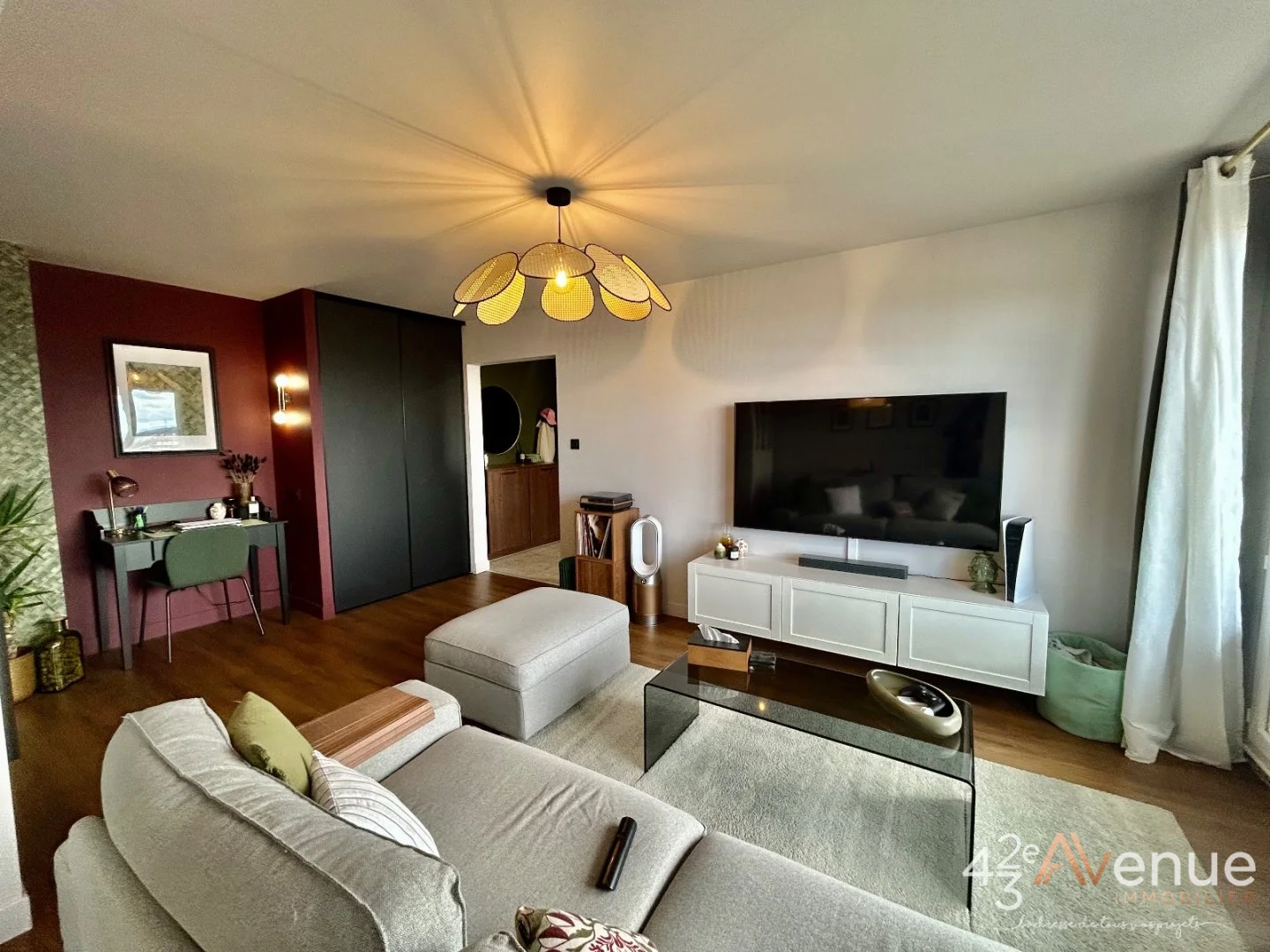 APPARTEMENT T3 - ST ETIENNE VIVARAIZE - 80 m2 - 140 000 €
