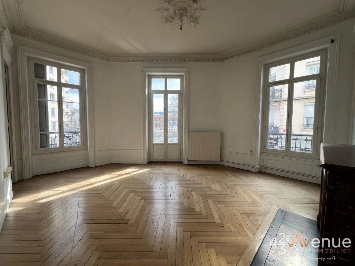 Appartement de type 5 Secteur facultés - ST ETIENNE FACULTE   CENTRE DEUX - 100.77 m2 - 177 000 €