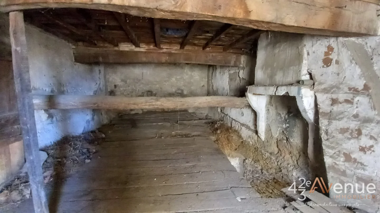 Maison 1 pièce à St-Priest-en-Jarez, photo 5 sur 7