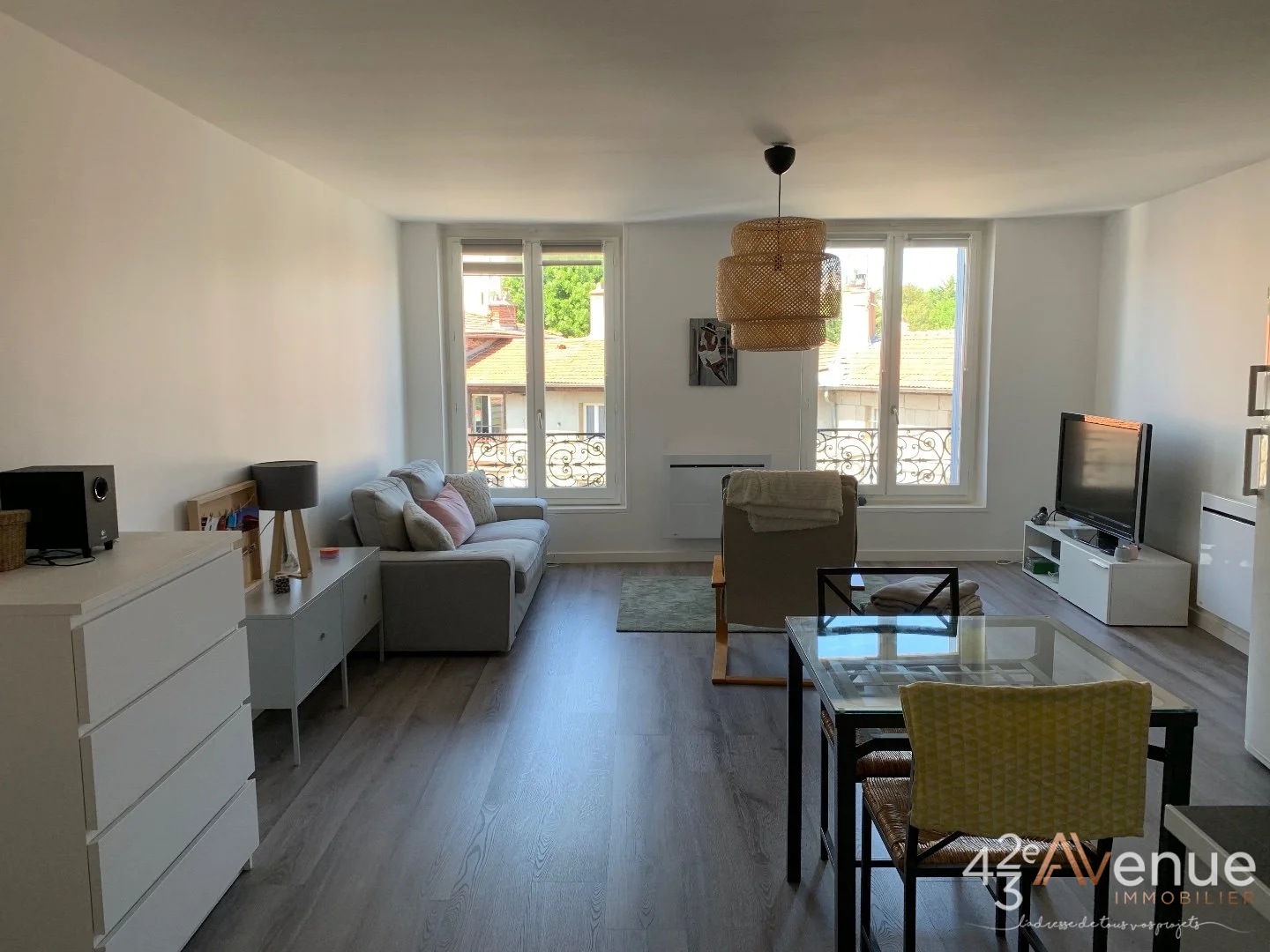 IMMEUBLE - ST ETIENNE FACULTE   CENTRE DEUX - 427 m2 - VENDU