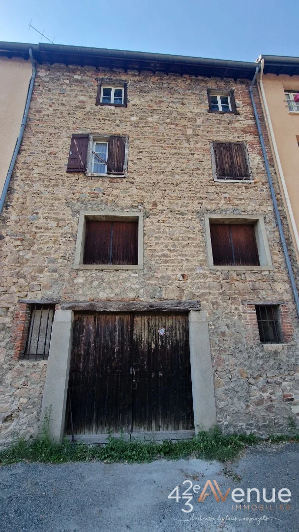Immeuble à Saint-Galmier, photo 3 sur 8