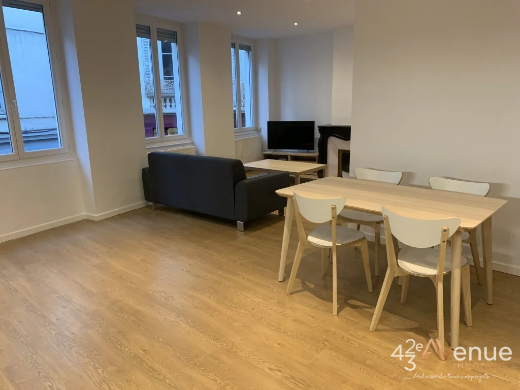 Immeuble à Saint-Étienne, photo 3 sur 8