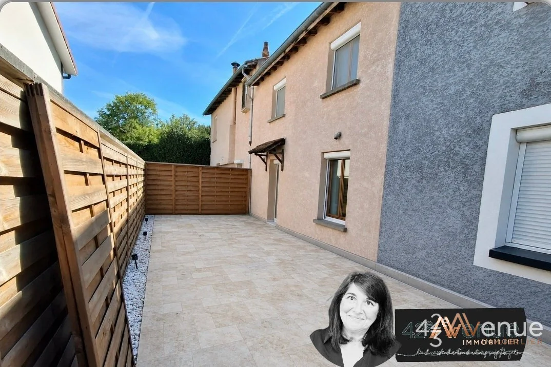 MAISON A VENDRE - ST JUST ST RAMBERT - 107 m2 - 235 000 €