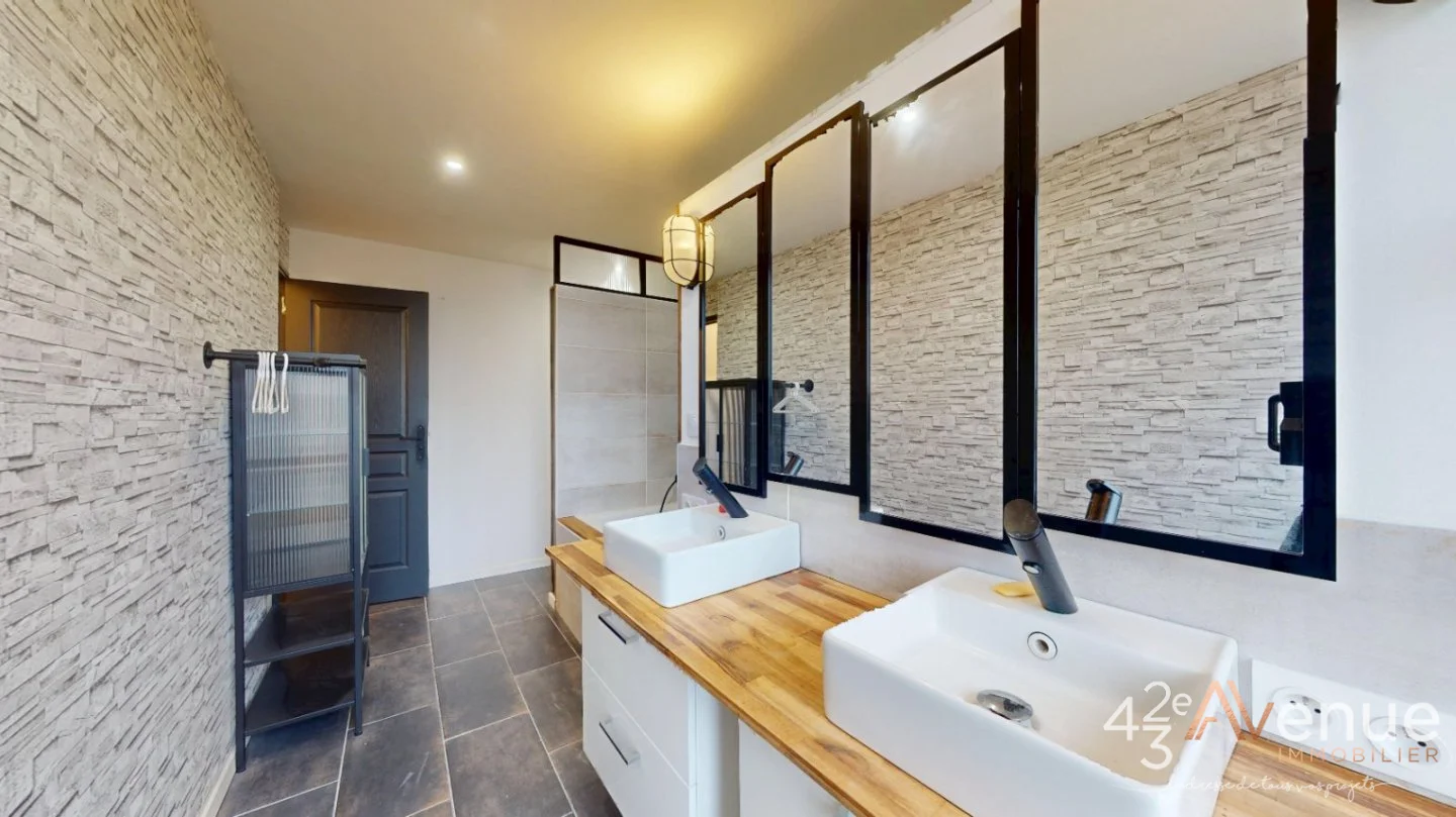 Maison 7 pièces à Sainte-Sigolène, photo 6 sur 9