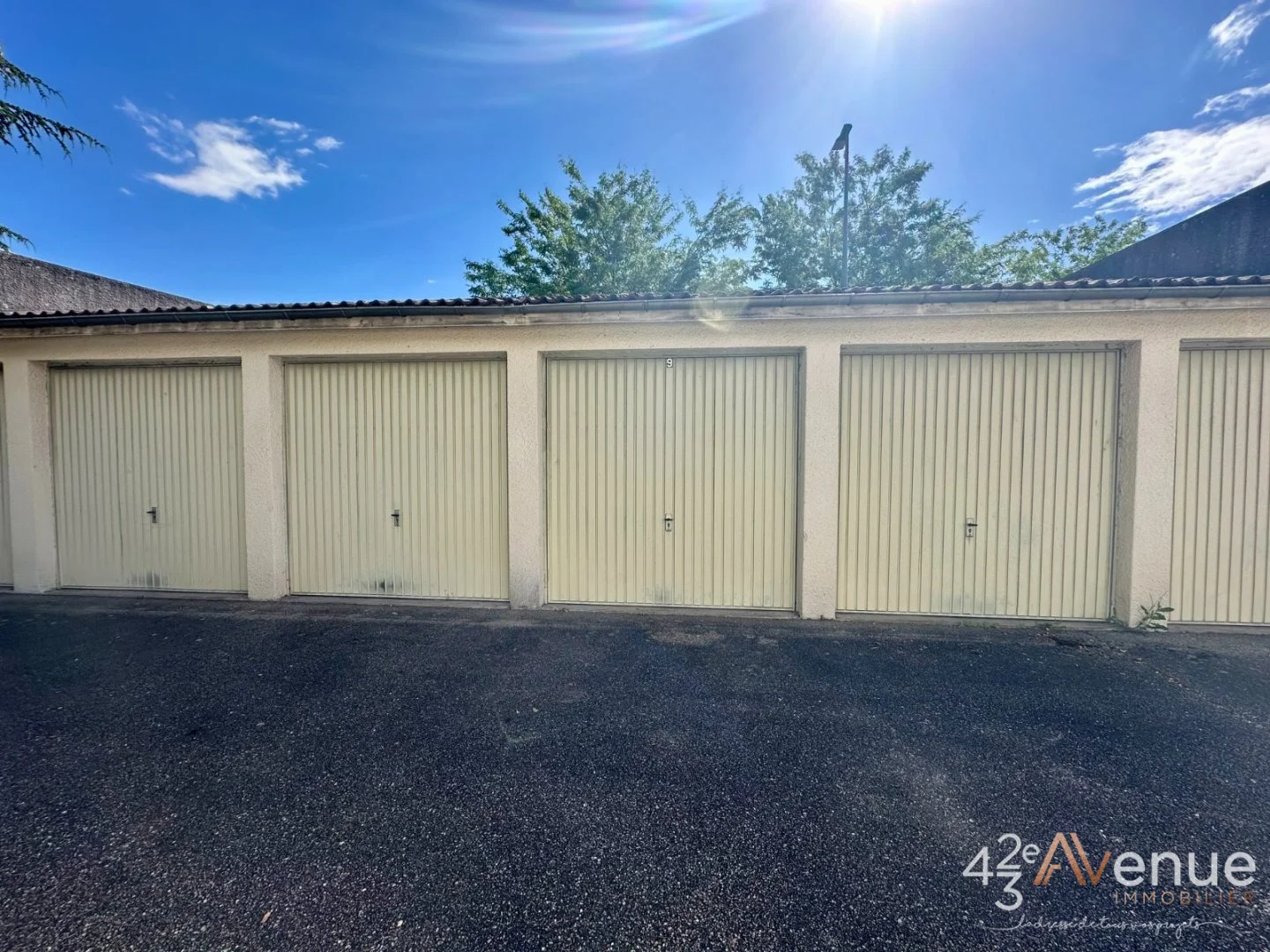 GARAGE A VENDRE - ANDREZIEUX BOUTHEON - 16 500 €