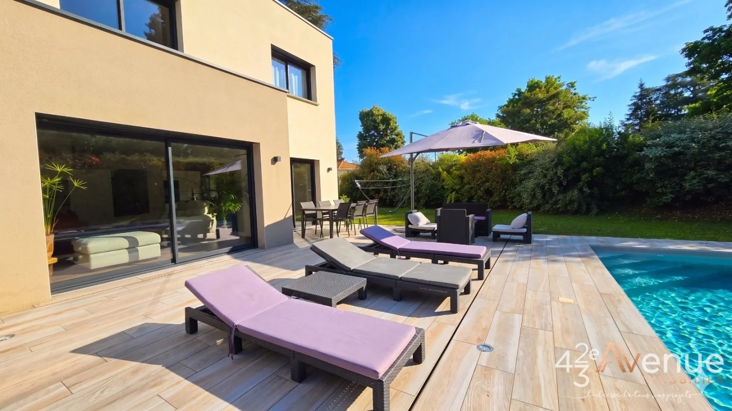 Maison 5 pièces à Saint-Étienne, photo 3 sur 8