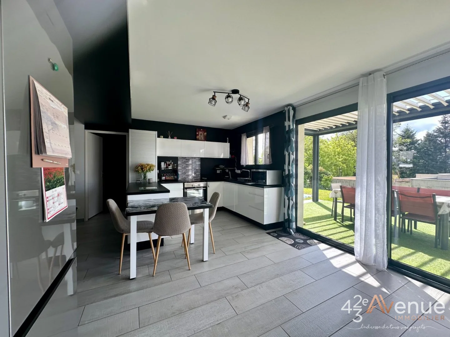 Maison 5 pièces à Andrézieux-Bouthéon, photo 4 sur 8