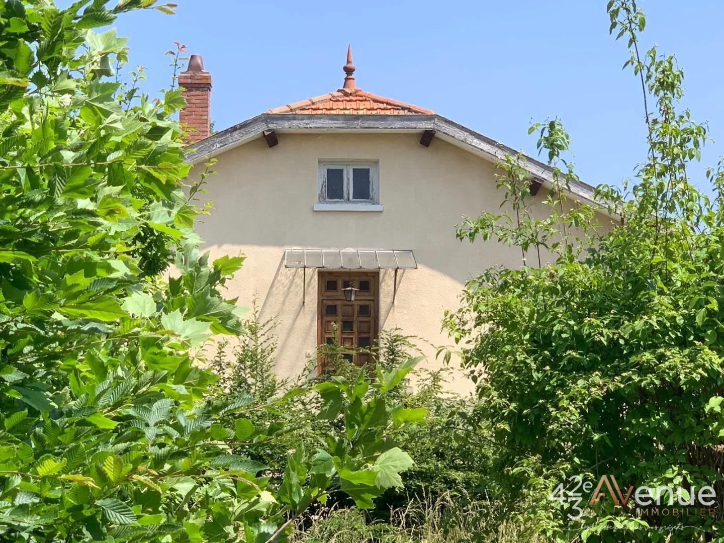 MAISON A VENDRE - VEAUCHE - 97 m2 - 160 000 €