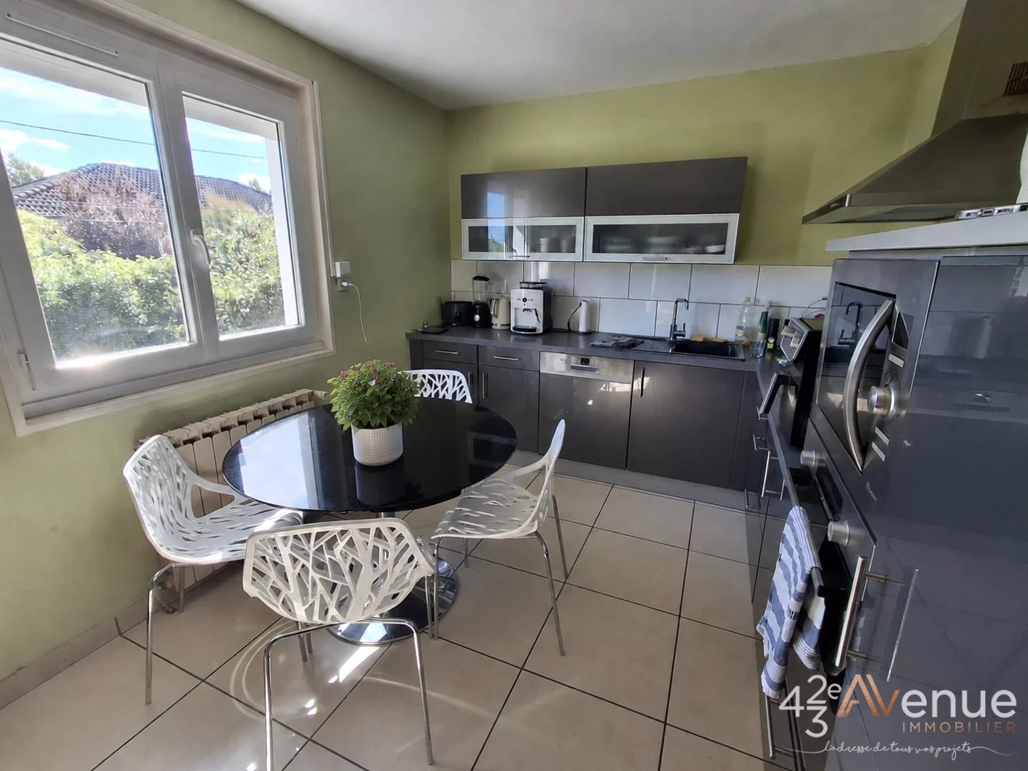 Maison 6 pièces à Montrond-les-Bains, photo 4 sur 8