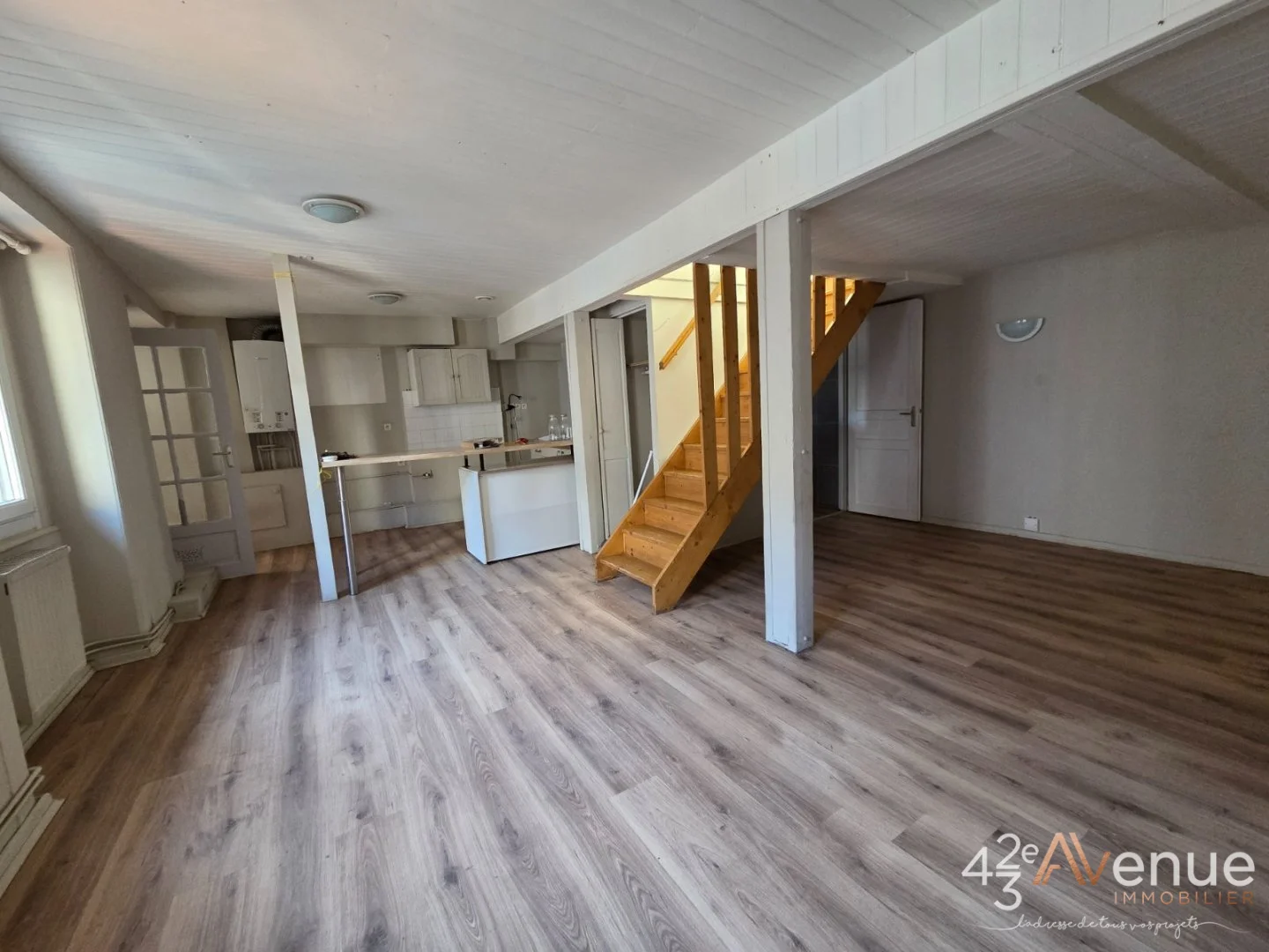 APPARTEMENT T2 A VENDRE - ST ETIENNE CENTRE VILLE - 50.6 m2 - 49 000 €