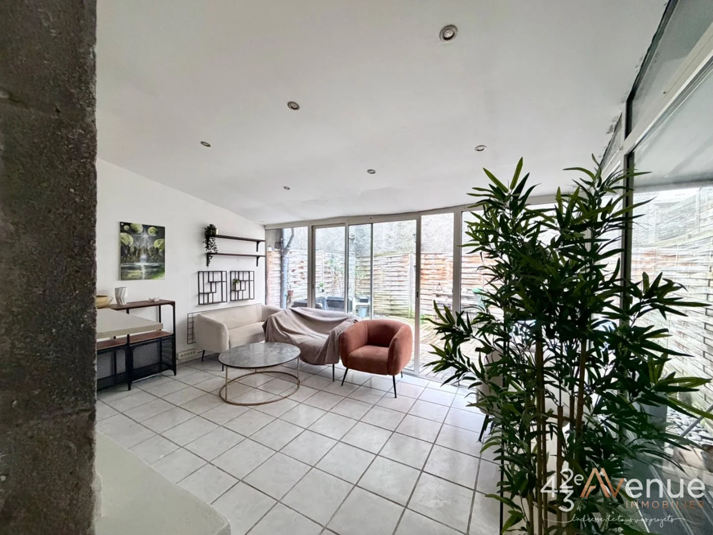 F3 de 61,38 m2 avec 25 m2 de terrasse A VENDRE - ST ETIENNE VILLEBOEUF - 61.38 m2 - 86 000 €