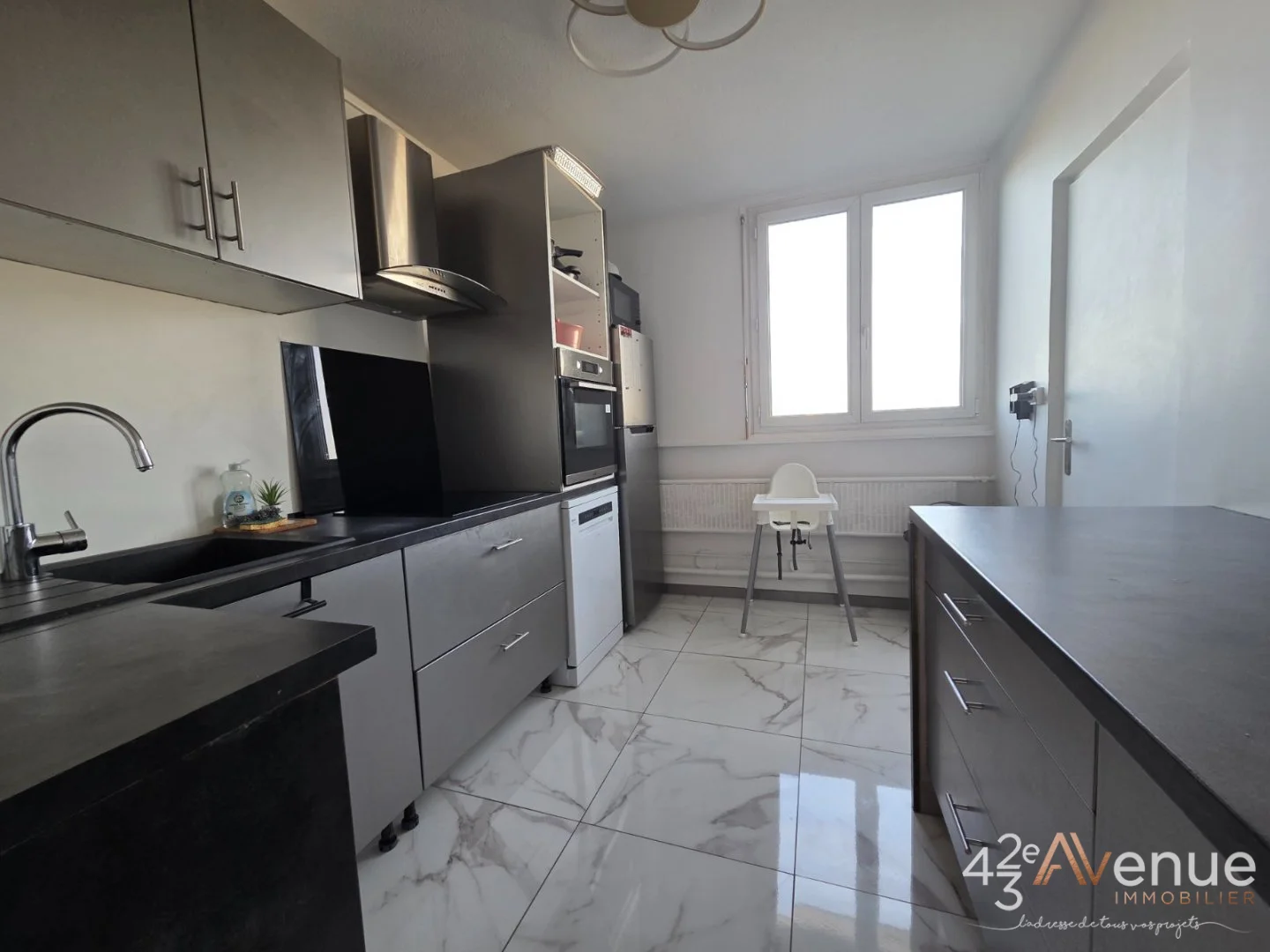 Appartement 4 pièces à Saint-Étienne, photo 4 sur 9