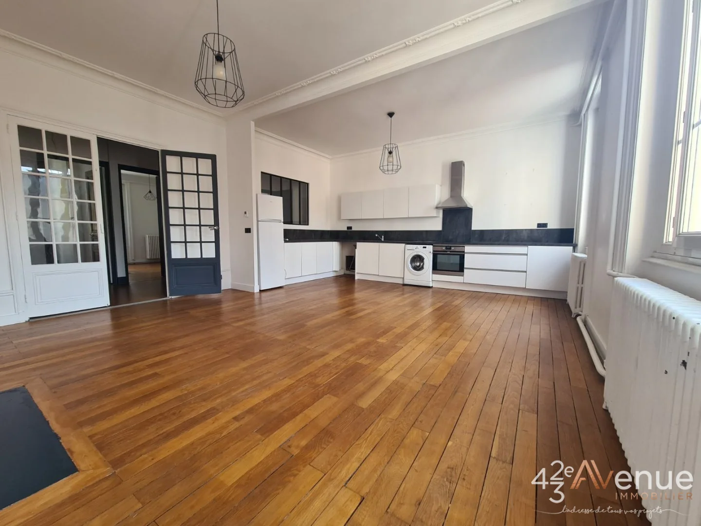 APPARTEMENT T4 - ST ETIENNE CENTRE VILLE - 105.78 m2 - 180 000 €