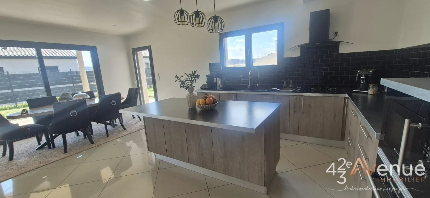 Maison 6 pièces à La Ricamarie, photo 7 sur 8