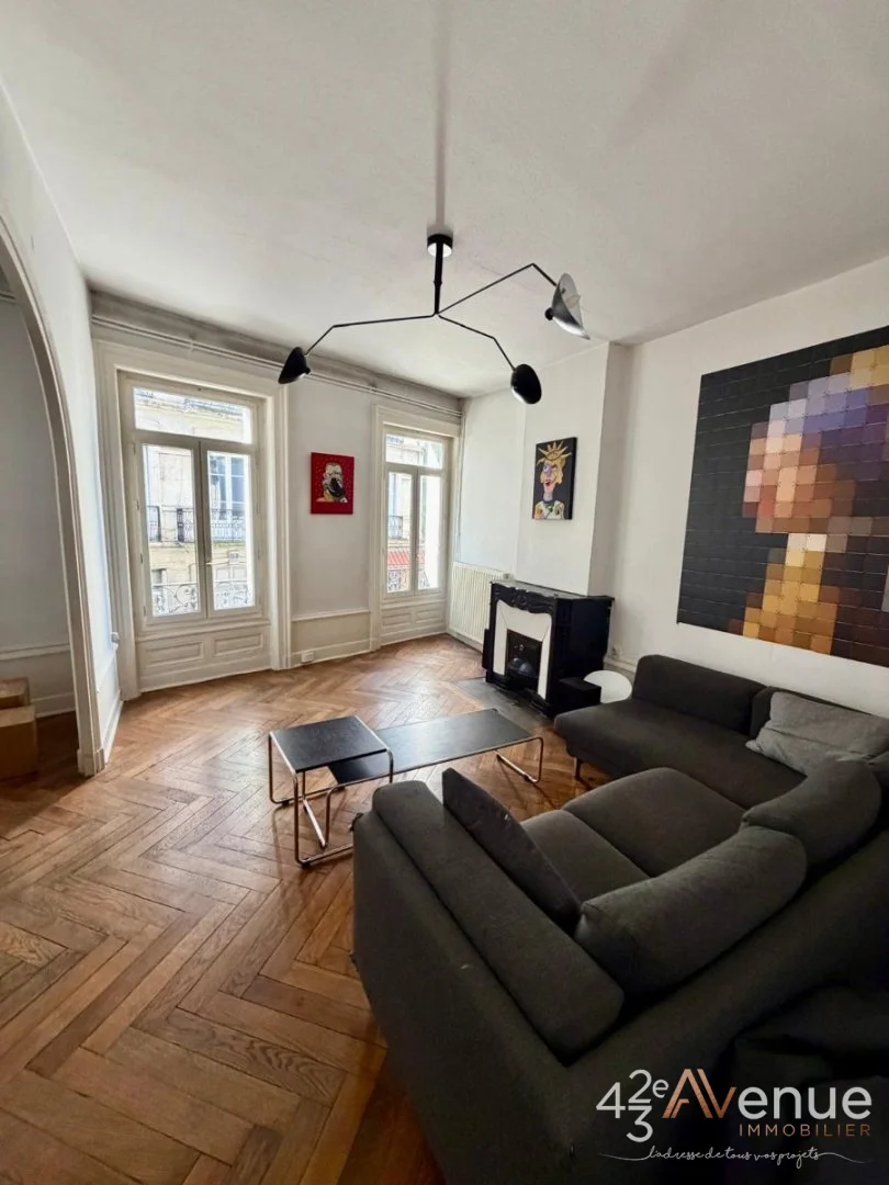 Appartement Bourgeois F4 A VENDRE - ST ETIENNE JACQUARD - 103 m2 - 99 000 €
