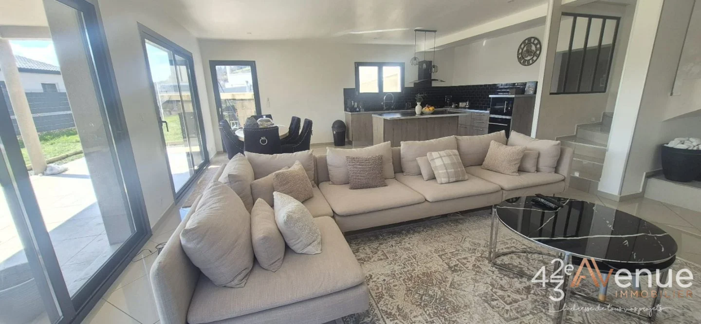 Maison 6 pièces à La Ricamarie, photo 6 sur 8