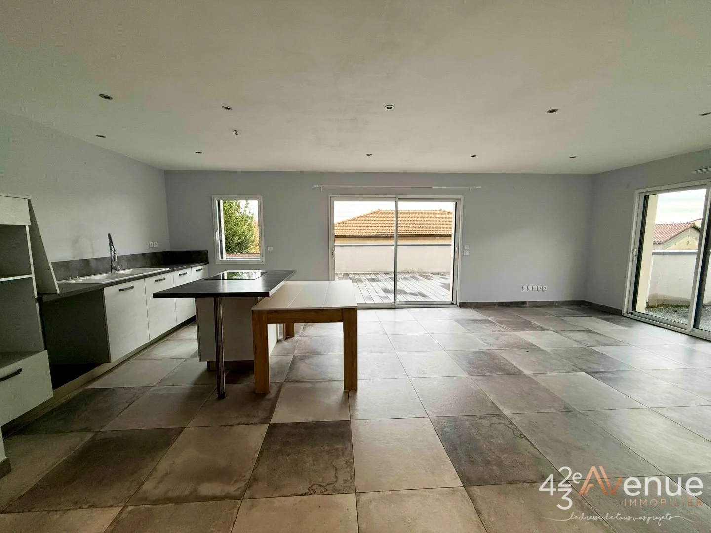 Villa de 2017 A VENDRE - CELLIEU - 145.52 m2 - 365 000 €
