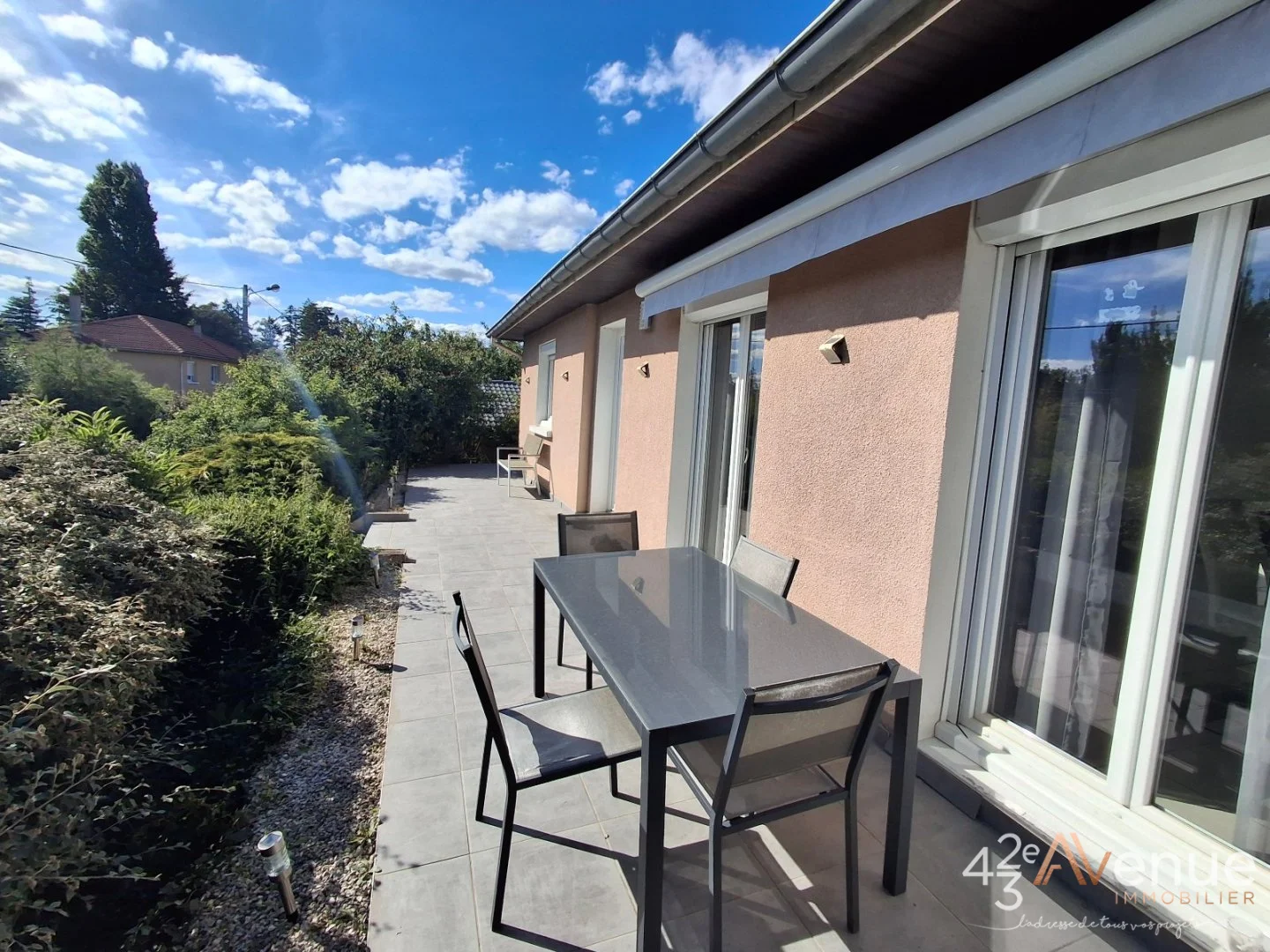 Maison 6 pièces à Montrond-les-Bains, photo 3 sur 8