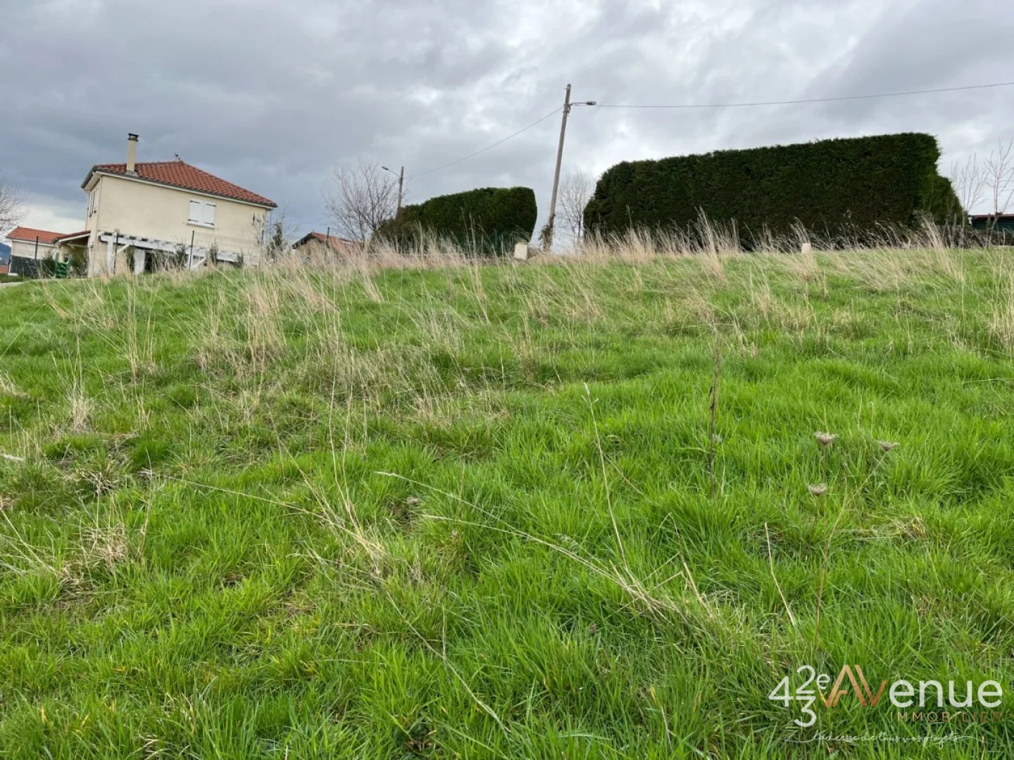 TERRAIN A VENDRE - ST CHAMOND - 1159 m2 - 105 000 €
