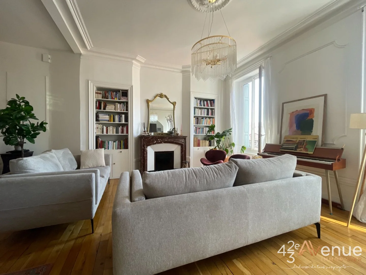Appartement Haussmannien parfait état Hyper Centre A VENDRE - ST ETIENNE CENTRE VILLE - 131.59 m2 - 190 000 €