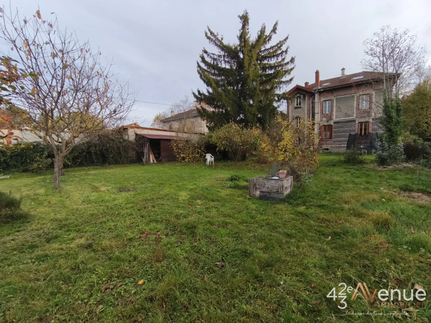 Appartement 7 pièces à Le Chambon-Feugerolles, photo 4 sur 8