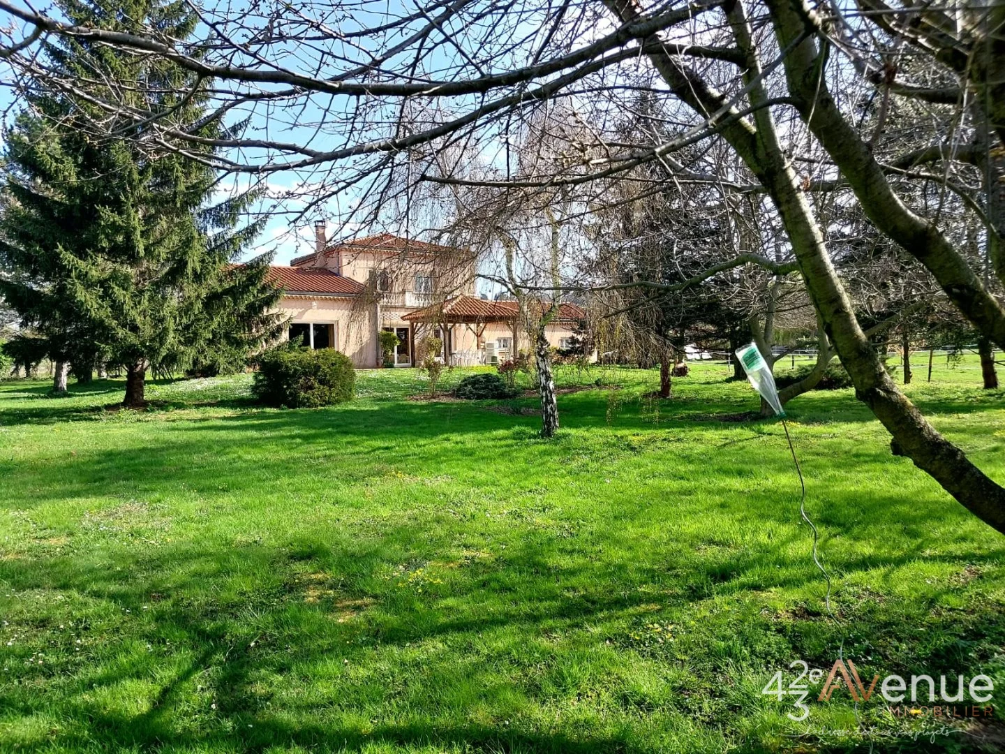 Maison 7 pièces à Saint-Bonnet-les-Oules, photo 6 sur 8