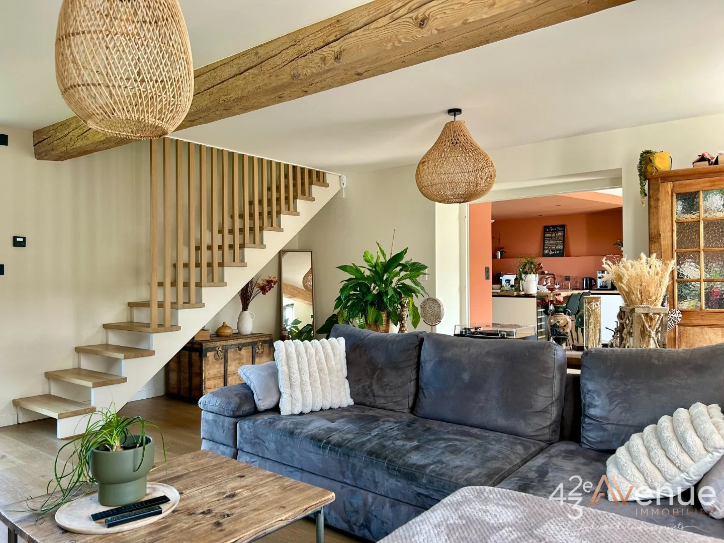 Maison 8 pièces à Veauchette, photo 4 sur 8