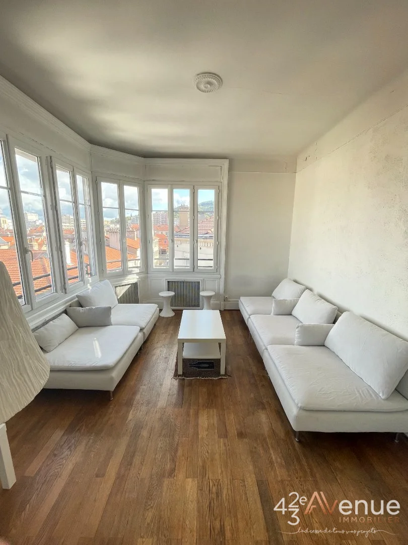 APPARTEMENT T5 - ST ETIENNE CENTRE VILLE - 90.62 m2 - 135 000 €