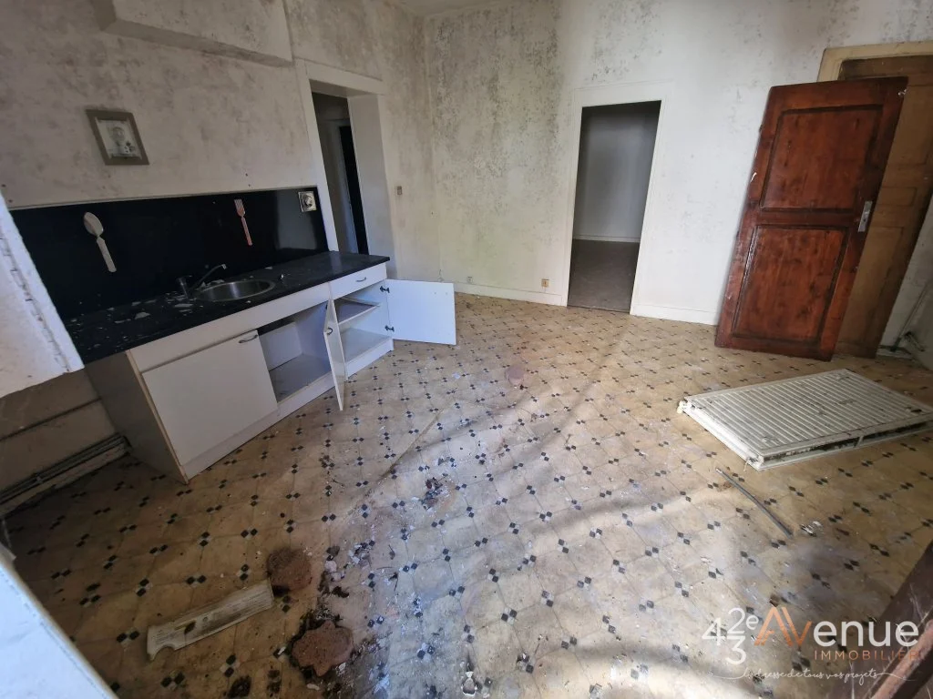 Immeuble à Fraisses, photo 7 sur 7
