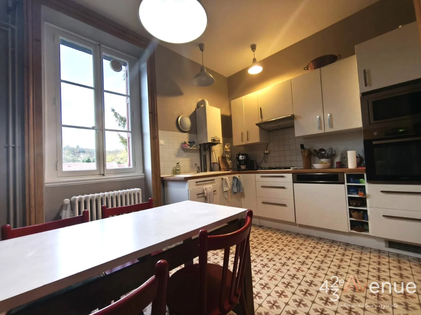 Appartement 7 pièces à Le Chambon-Feugerolles, photo 6 sur 8