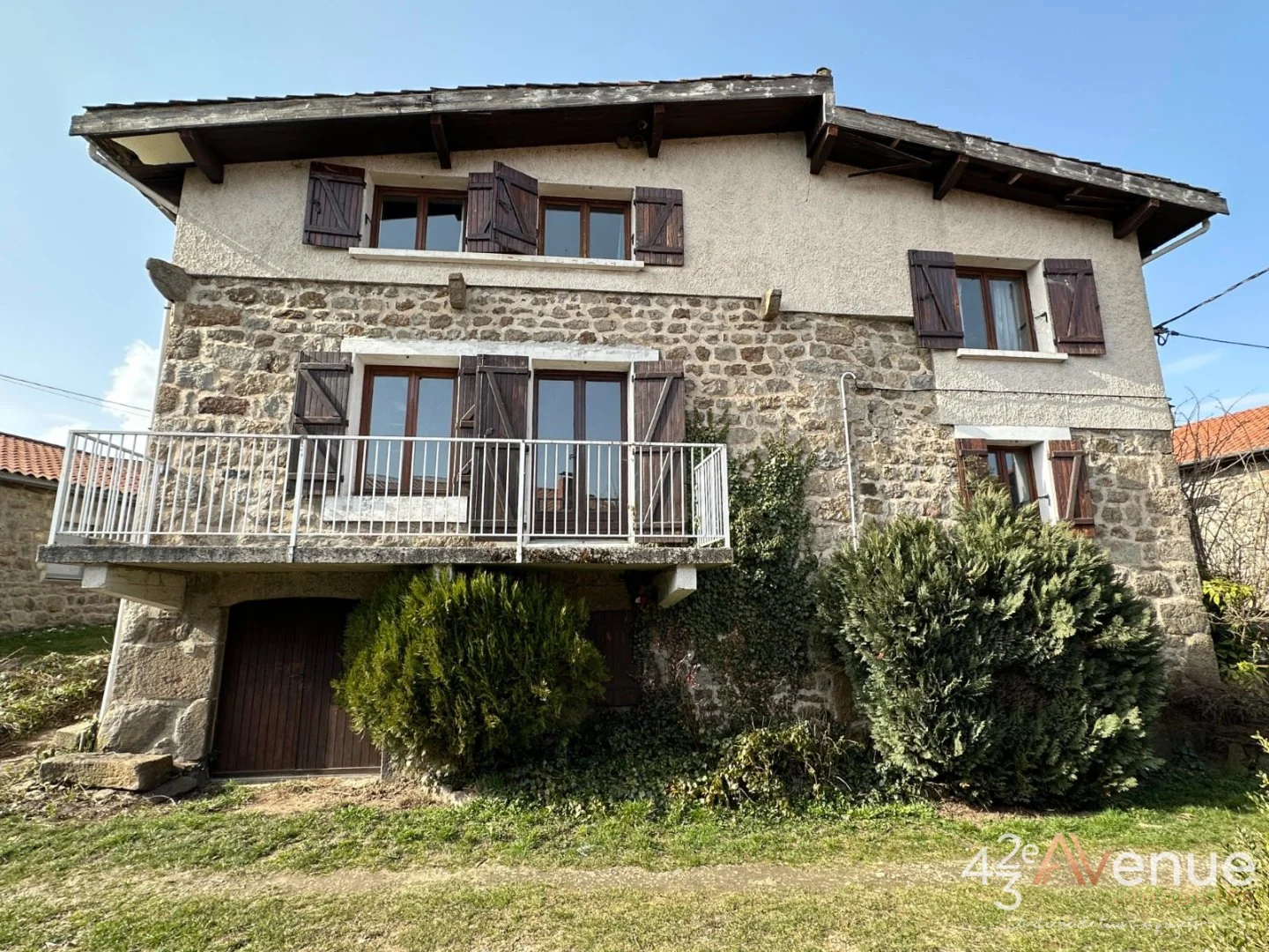 Maison de village en pierres A VENDRE - LA VERSANNE - 223 m2 - 230 000 €