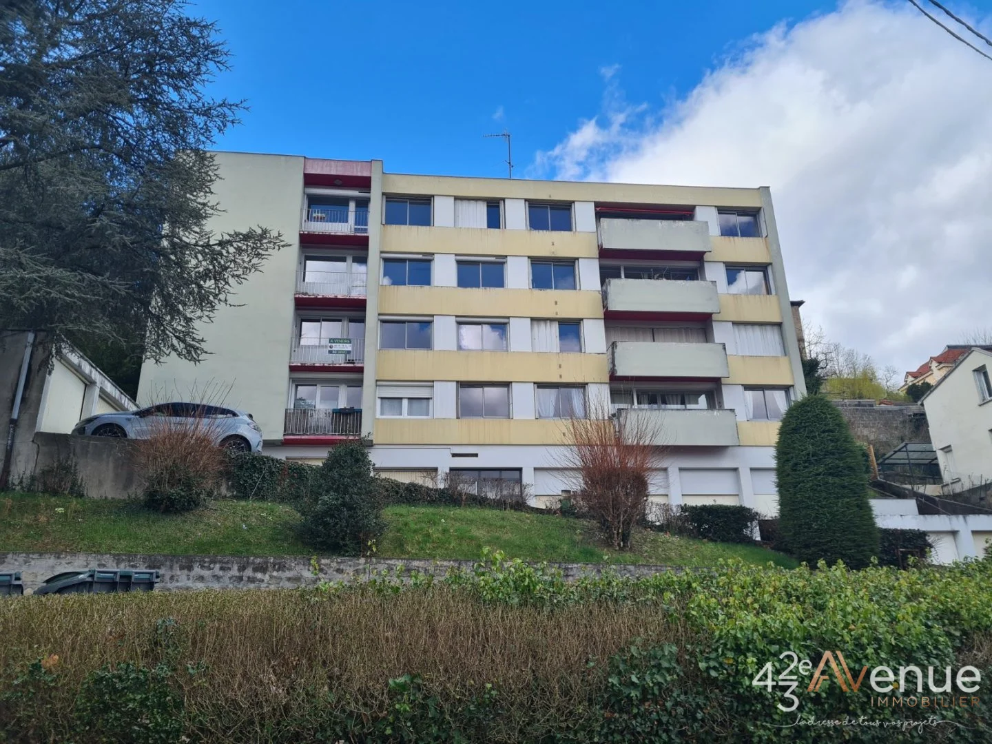 APPARTEMENT T3 - ST ETIENNE MONTAUD - 65.21 m2 - 88 000 €