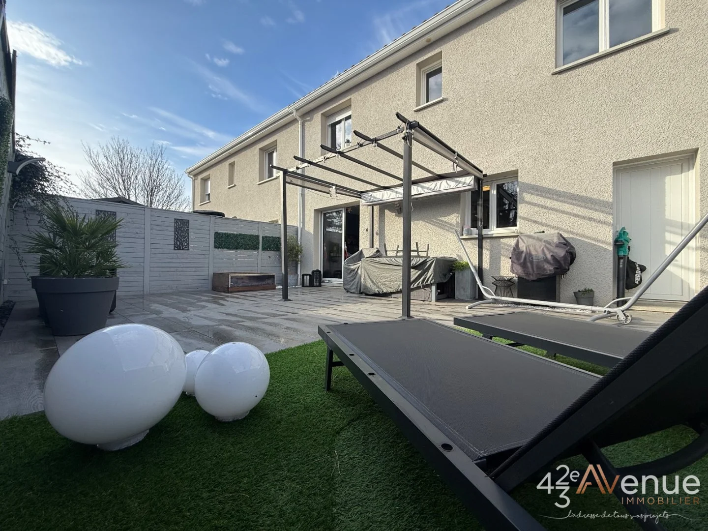 Maison duplex avec garage secteur la Talaudiere - LA TALAUDIERE - 98.05 m2 - 270 000 €