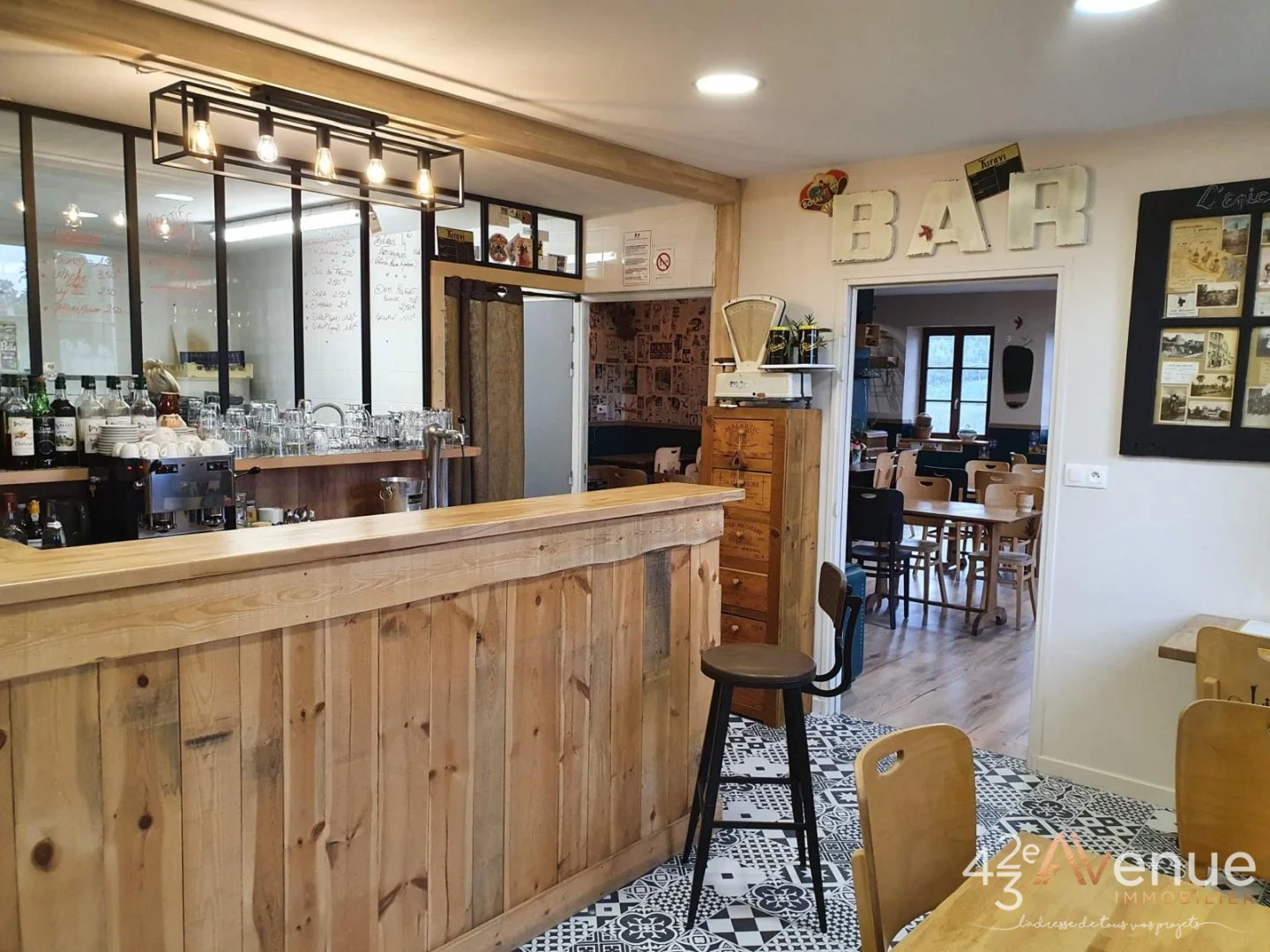 Immeuble à Saint-Hilaire-Cusson-la-Valmitte, photo 8 sur 8