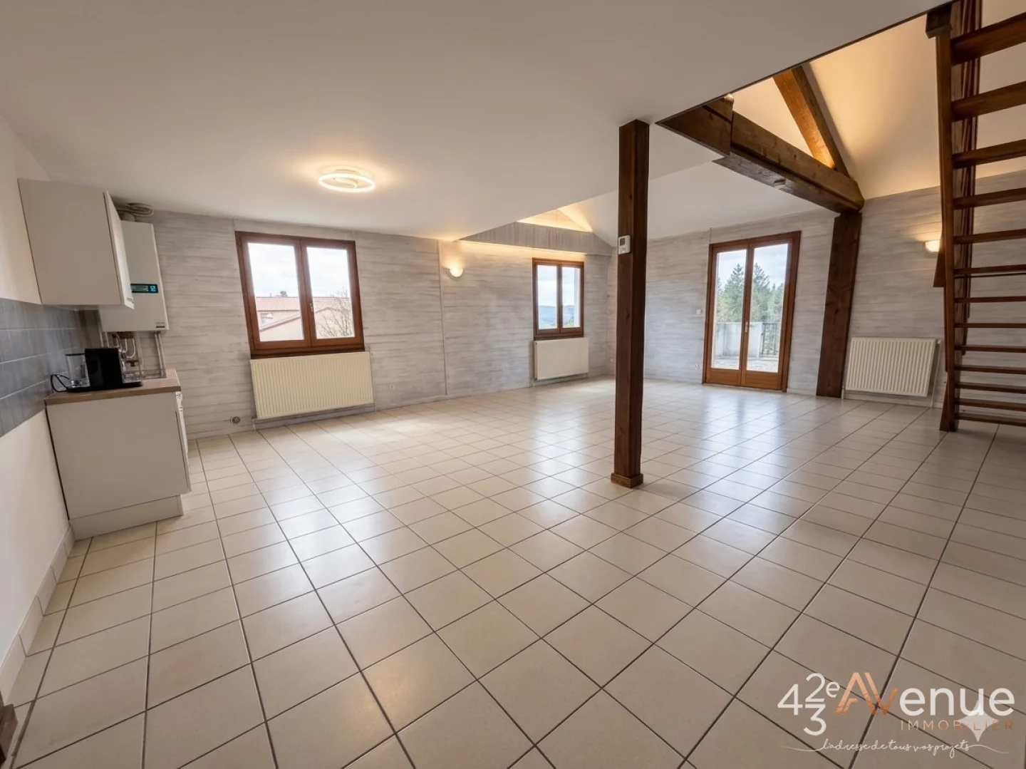 Appartement avec terrasse et garage! A VENDRE - MONISTROL SUR LOIRE - 107.2 m2 - 241 500 €