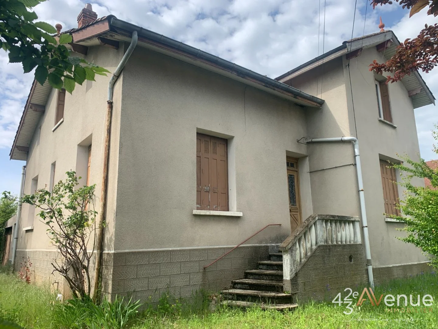 Maison cadastre ZI 1614 795 M² A VENDRE - VEAUCHE - 172 m2 - 250 000 €