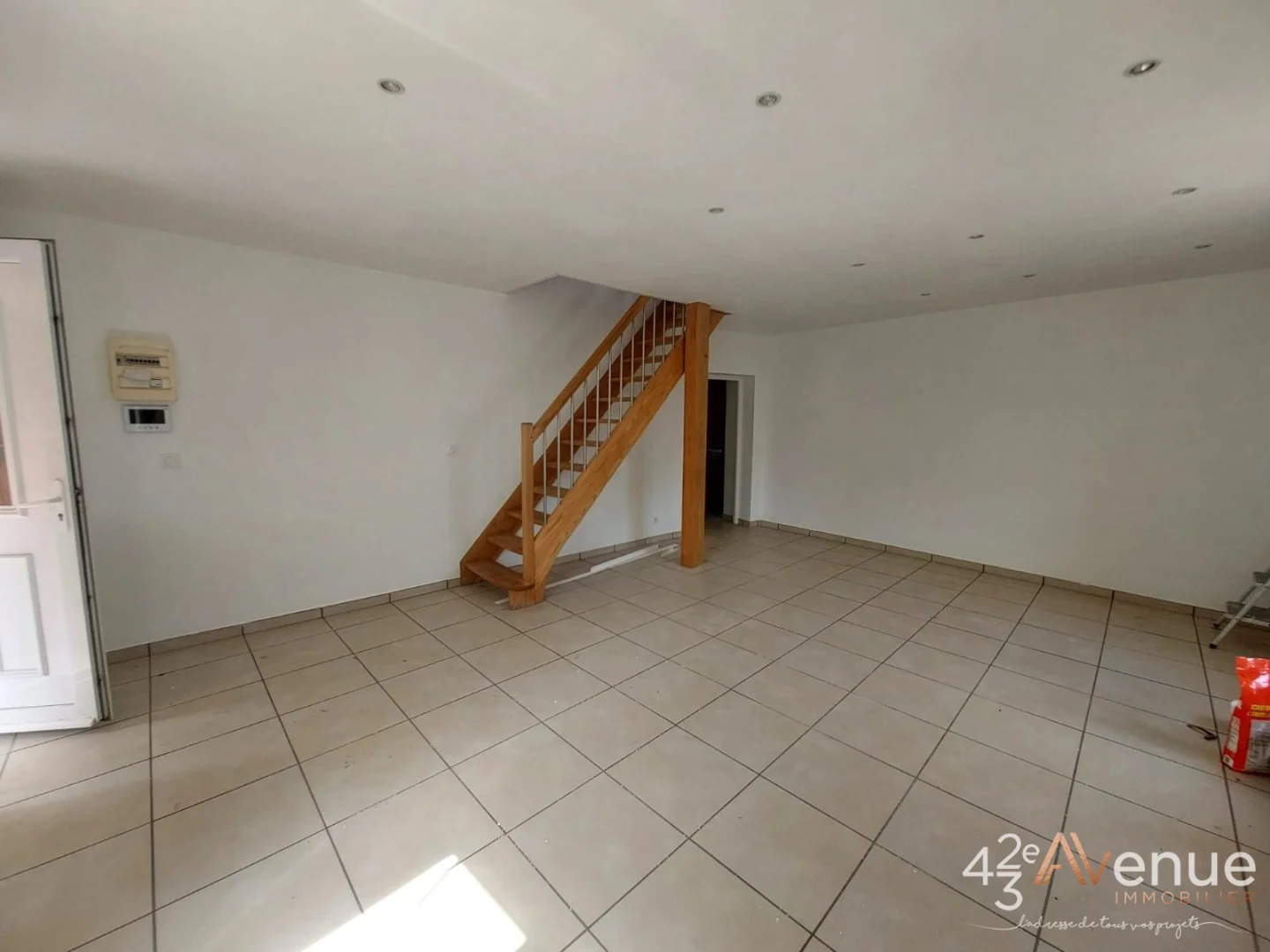 Maison 5 pièces à Sury-le-Comtal, photo 3 sur 8