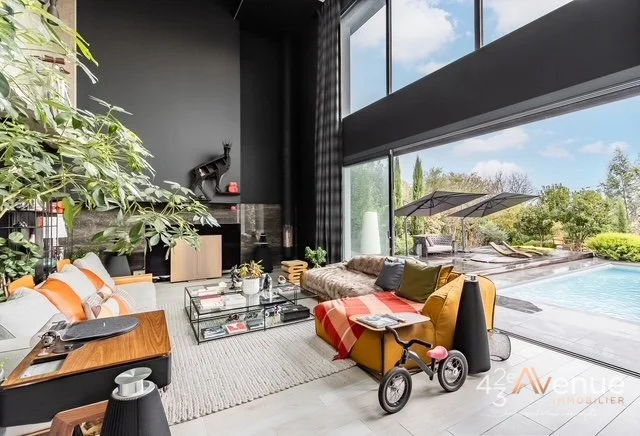 Maison 8 pièces à Sainte-Colombe, photo 7 sur 16