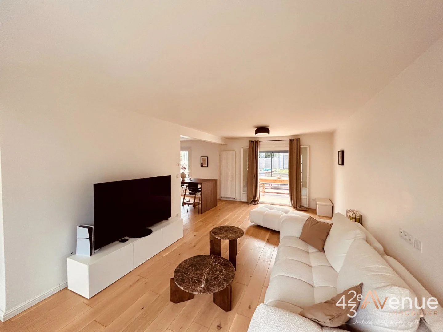 Maison 5 pièces à Le Chambon-Feugerolles, photo 3 sur 8