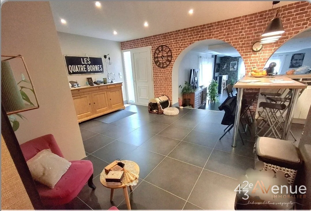 Maison 6 pièces à Sury-le-Comtal, photo 3 sur 8